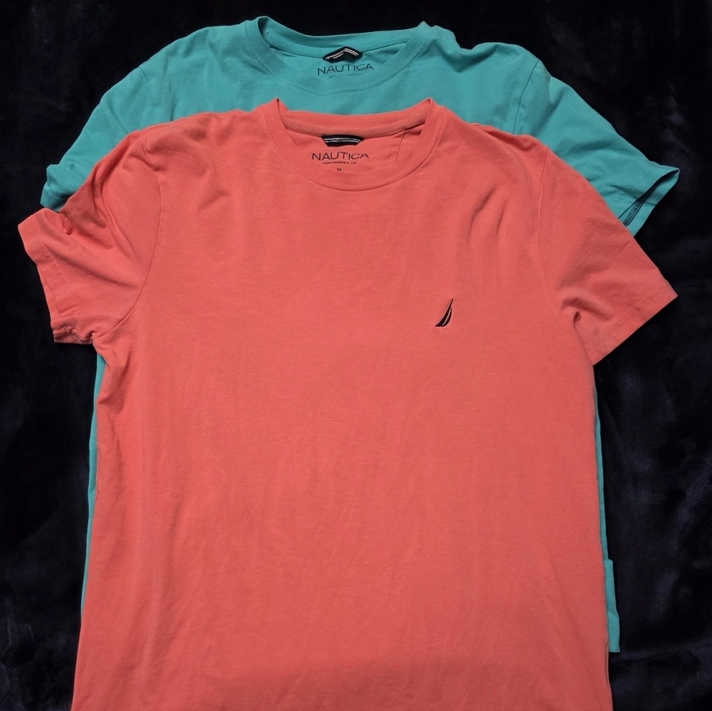 Nautica Men's Medium Short Sleeve Tees in Coral and Teal